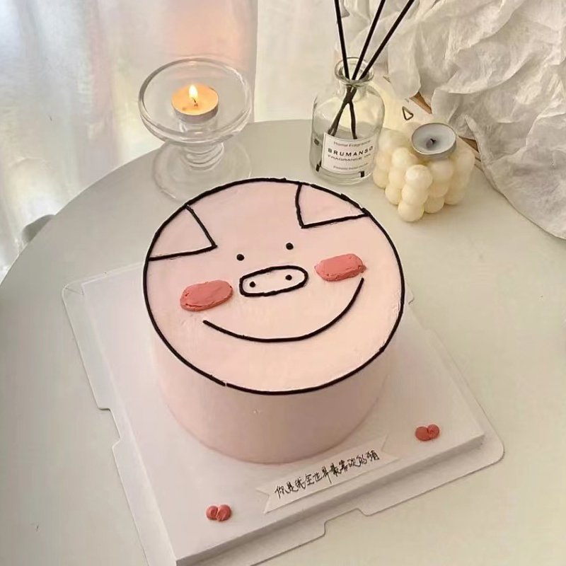 十二生肖猪主题手绘鲜奶蛋糕